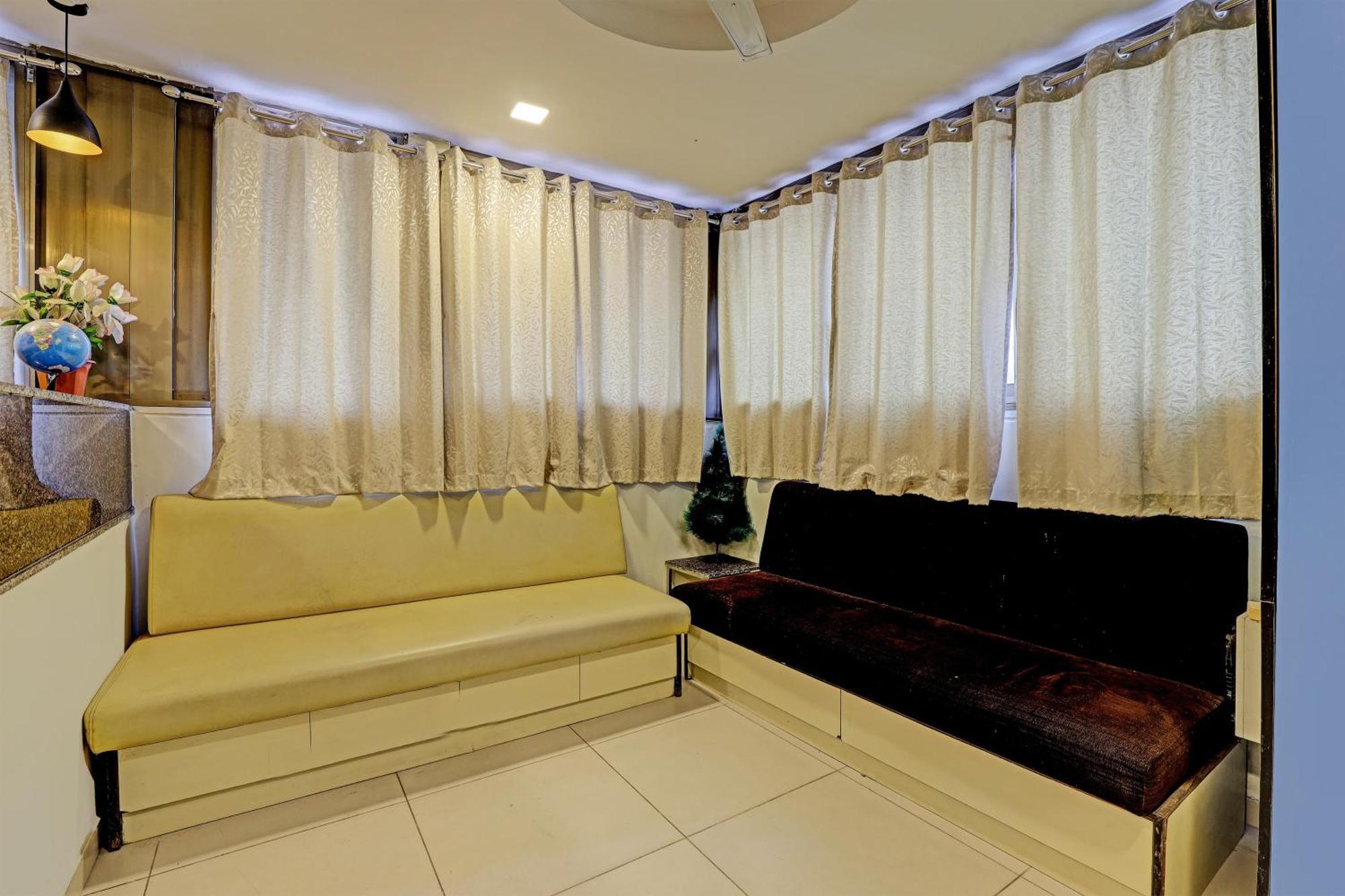 Hotel O Alexa Αχμπανταμπάντ Εξωτερικό φωτογραφία