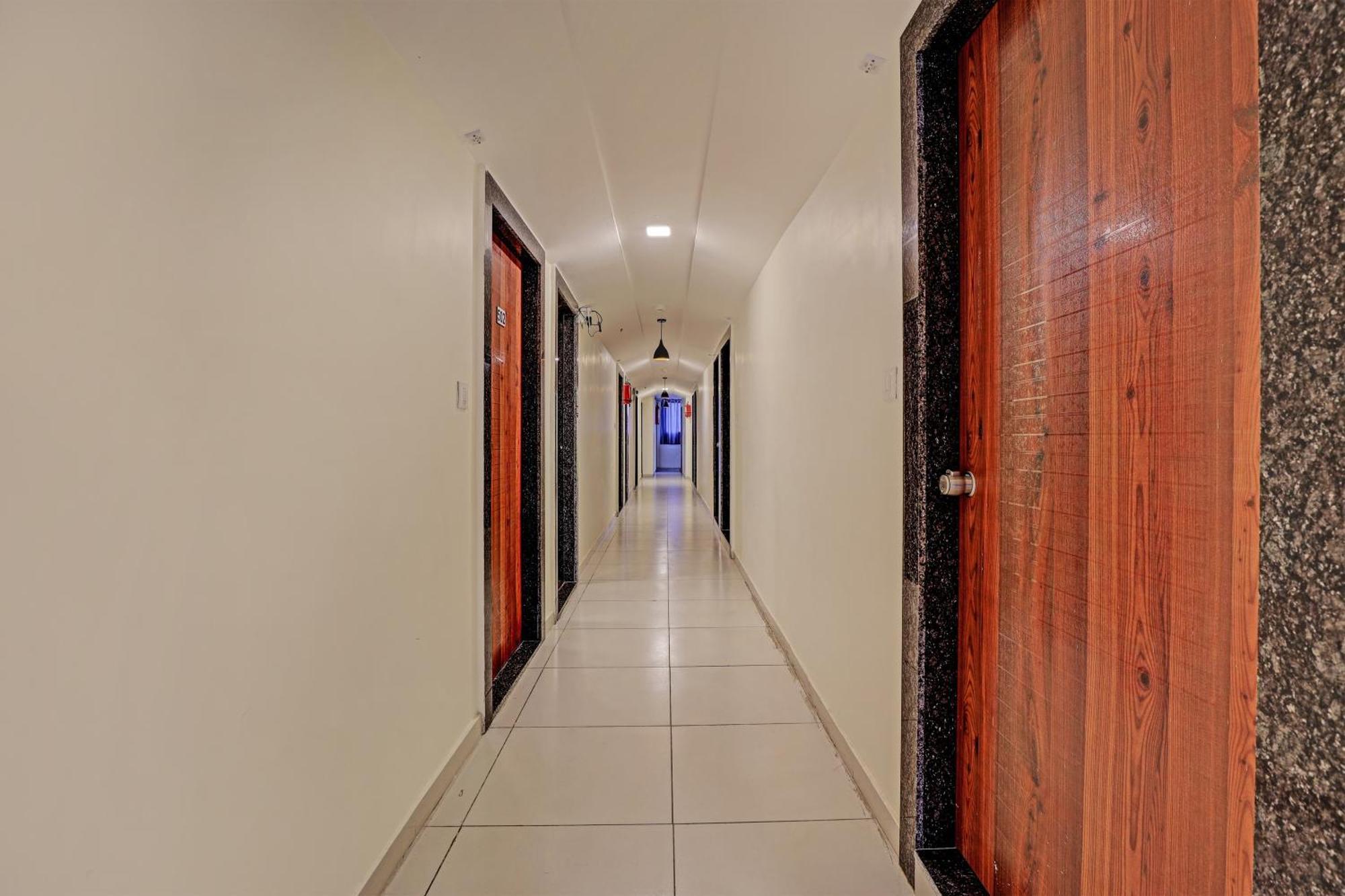 Hotel O Alexa Αχμπανταμπάντ Εξωτερικό φωτογραφία